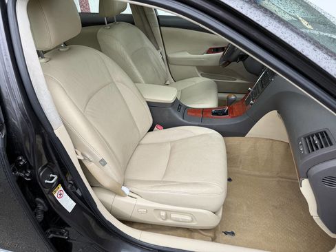 Used 2011 Lexus ES 350 image 10