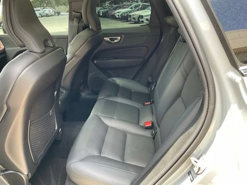 Certified 2024 Volvo XC60 B5 Plus w/ Protection Package Premier AWD/4WD image 18
