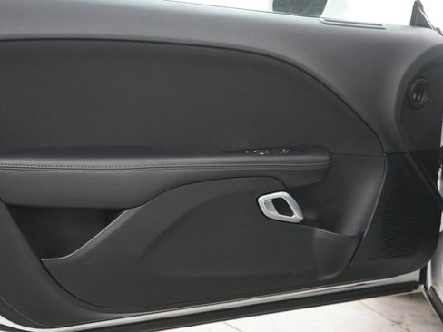 Used 2022 Dodge Challenger GT AWD/4WD image 13