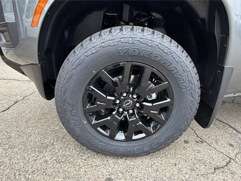 New 2026 Nissan Frontier SV w/ Tow Package image 10