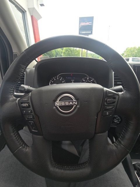 Used 2023 Nissan Frontier SV w/ Technology Package AWD/4WD image 13