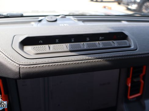 Used 2025 Ford Bronco Badlands AWD/4WD image 22