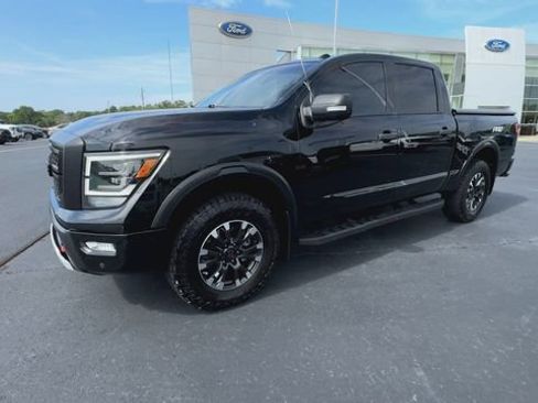Used 2021 Nissan Titan PRO-4X w/ Pro-4x Convenience Package AWD/4WD image 4