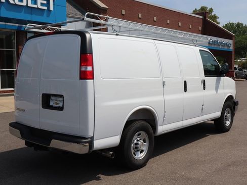 New 2025 Chevrolet Express 2500 Work Van w/ Driver Convenience Package image 28