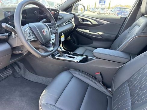 New 2026 Buick Envista Avenir image 13
