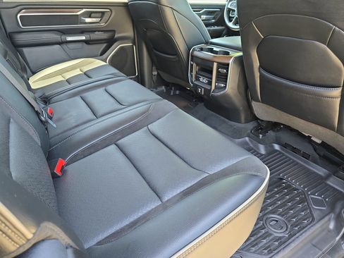 Used 2021 RAM 1500 Laramie AWD/4WD image 11