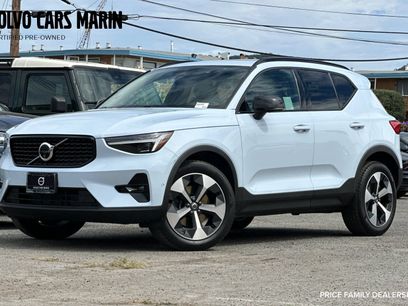 Used 2026 Volvo XC40 B5 Plus w/ Protection Package Premier