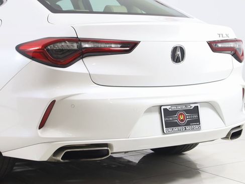 Used 2024 Acura TLX w/ Technology Package image 24