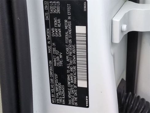 Used 2023 Volvo XC60 B5 Ultimate image 39