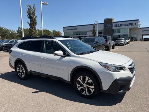 Used 2021 Subaru Outback Limited XT w/ Popular Package #2 AWD/4WD image 1