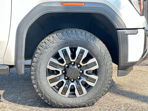 Used 2024 GMC Sierra 2500 Denali Ultimate w/ Max Trailering Package AWD/4WD image 36