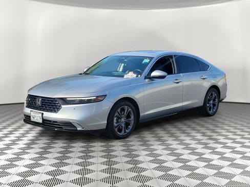 Certified 2024 Honda Accord EX-L image 3