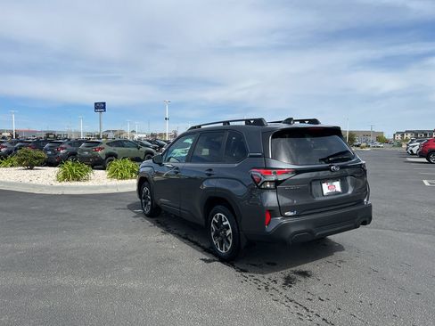 Used 2026 Subaru Forester Premium AWD/4WD image 3