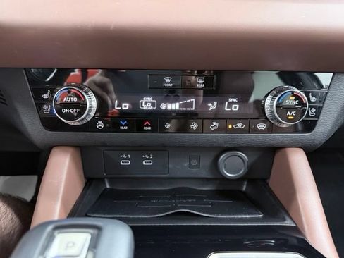 Used 2025 Mitsubishi Outlander SEL AWD/4WD image 28