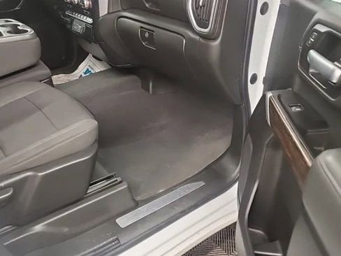 Used 2023 GMC Sierra 3500 SLE image 18