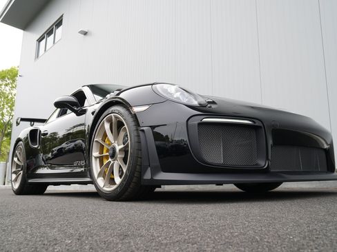 Used 2019 Porsche 911 GT2 RS RWD image 41