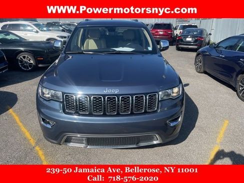 Used 2021 Jeep Grand Cherokee Limited w/ Luxury Group II image 2