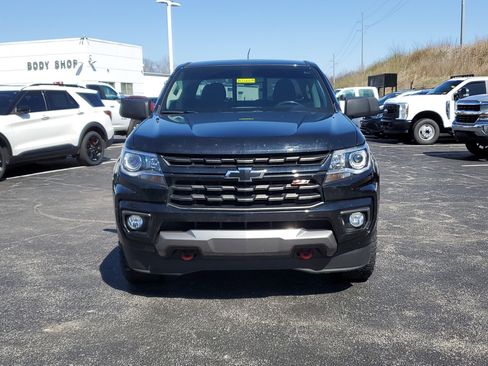 Used 2022 Chevrolet Colorado Z71 w/ Z71 Midnight Edition AWD/4WD image 2