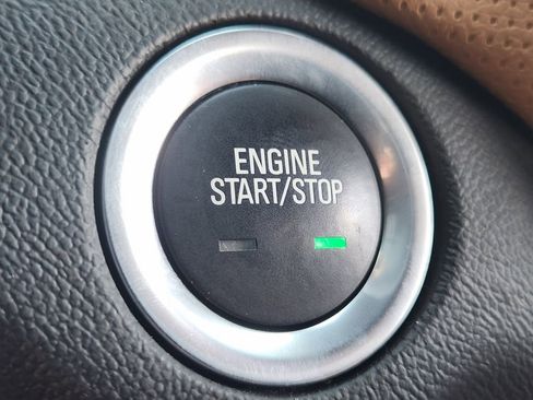 Used 2019 Chevrolet Equinox Premier image 21