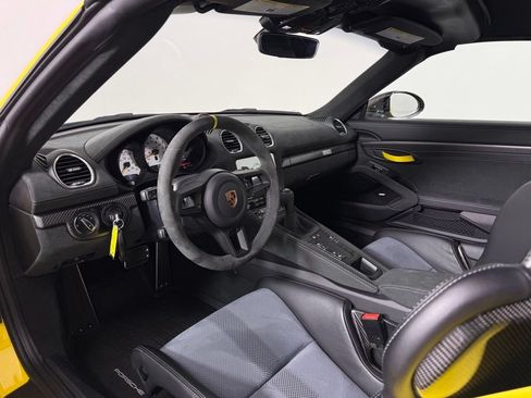 Certified 2024 Porsche 718 Boxster Spyder RS RWD image 4