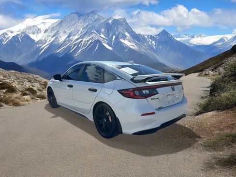 Used 2024 Honda Civic EX-L image 3