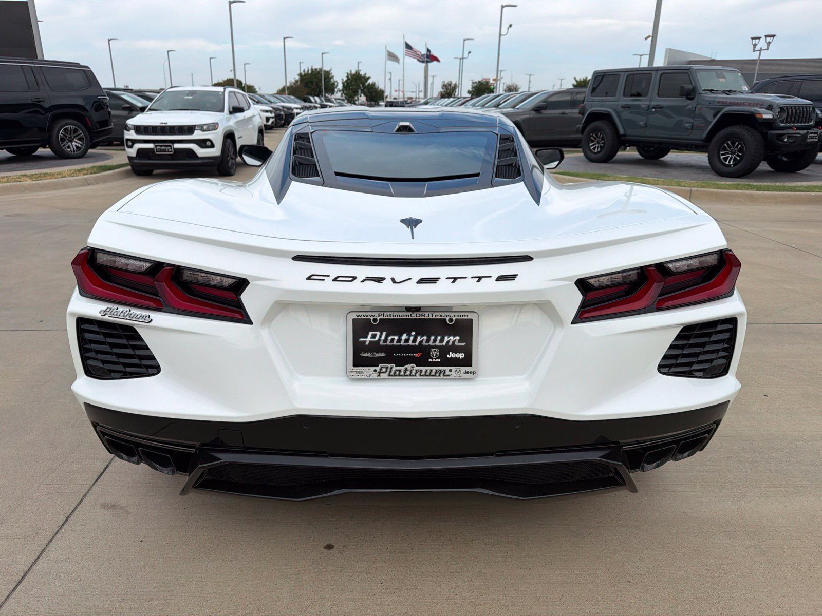 Used 2025 Chevrolet Corvette Stingray Coupe w/ 1LT RWD image 4