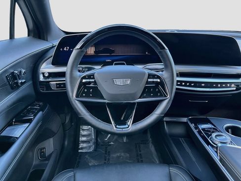 Used 2026 Cadillac Lyriq Sport AWD/4WD image 21
