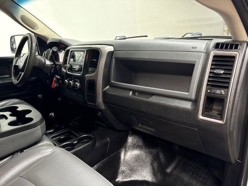 Used 2018 RAM 3500 Tradesman image 24