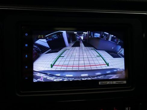 Used 2018 Volkswagen Passat 2.0T SE image 8