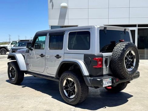 Used 2018 Jeep Wrangler Unlimited Rubicon AWD/4WD image 4