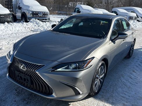 Used 2021 Lexus ES 350 w/ Premium Package image 2