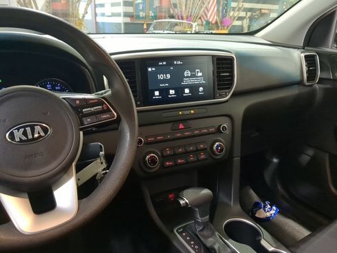 Used 2022 Kia Sportage LX FWD image 13