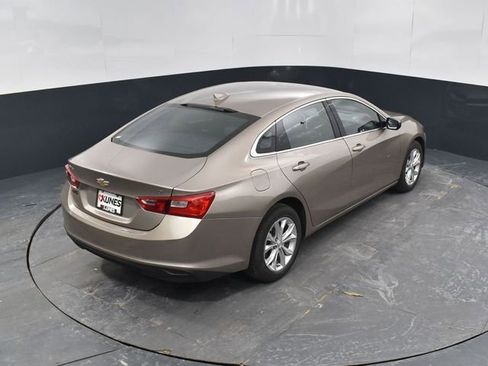 Used 2024 Chevrolet Malibu LT image 42