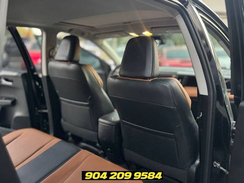 Used 2016 Toyota RAV4 Limited FWD image 22