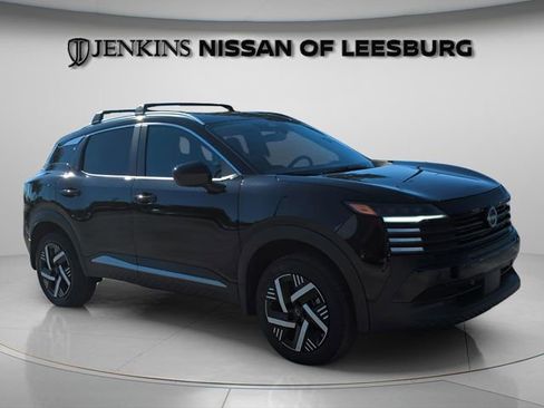 New 2026 Nissan Kicks SV w/ SV Premium Package FWD image 11