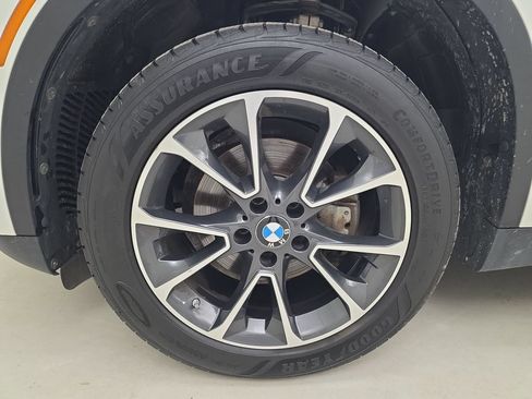 Used 2018 BMW X5 xDrive35i w/ M Sport Package AWD/4WD image 12