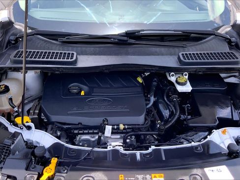 Used 2017 Ford Escape SE w/ SE Sport Appearance Package FWD image 31