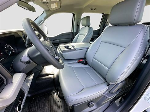 New 2025 Ford F550 4x4 Crew Cab image 13