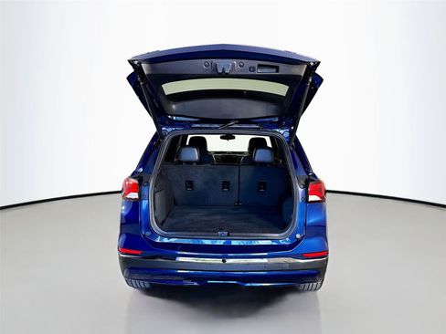 Used 2022 Chevrolet Equinox RS w/ RS Leather Package AWD/4WD image 29
