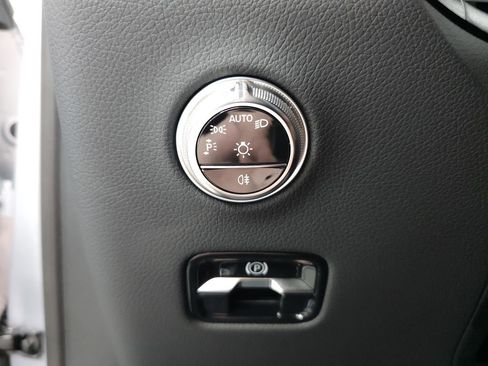Certified 2026 Mercedes-Benz GLC 300 4MATIC image 9