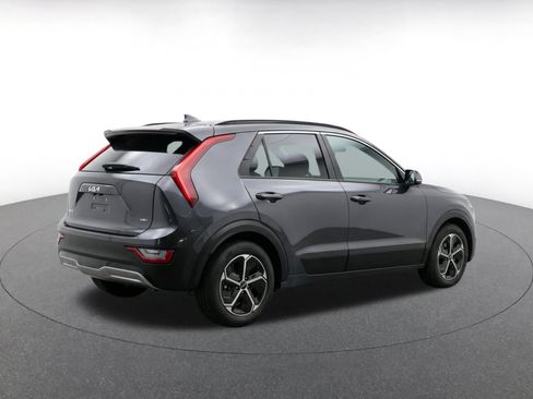 Used 2026 Kia Niro LX FWD image 8