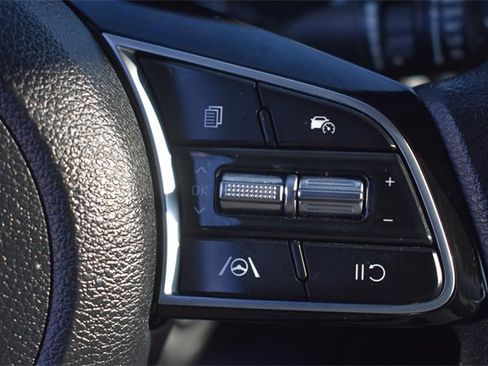 Certified 2022 Kia Forte LXS image 22