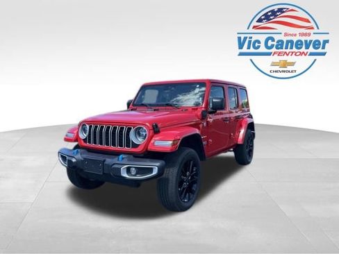 Used 2024 Jeep Wrangler Unlimited Sahara AWD/4WD image 1