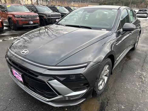 New 2026 Hyundai Sonata SE FWD image 1