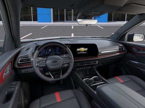 New 2026 Chevrolet Traverse RS w/ LPO, Floor Liner Package AWD/4WD image 39