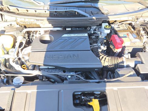 Used 2022 Nissan Rogue SV image 21