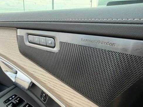 New 2026 Volvo XC90 B5 Plus image 20