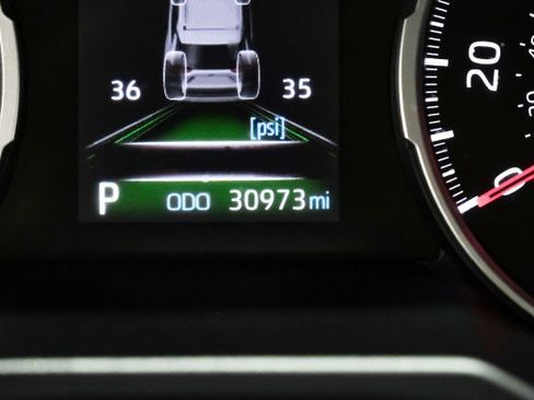 Used 2022 Toyota RAV4 XLE image 19