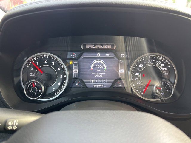 Used 2022 RAM 1500 Laramie AWD/4WD image 15