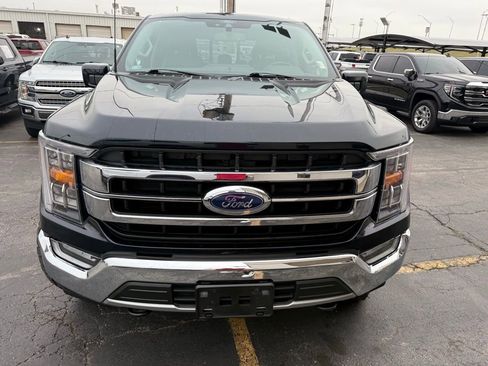 Used 2022 Ford F150 Lariat w/ FX4 Off-Road Package image 3